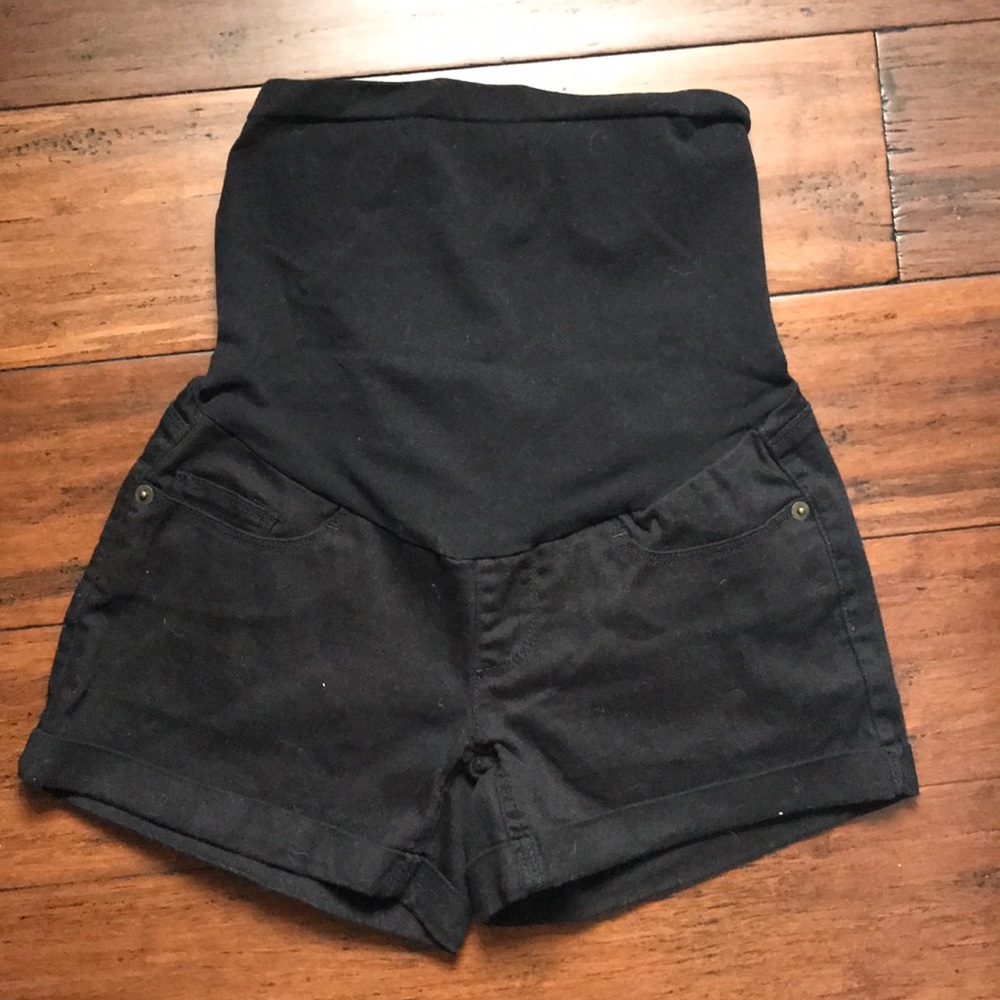 EUC A Pea in the Pod Black denim Maternity Shorts